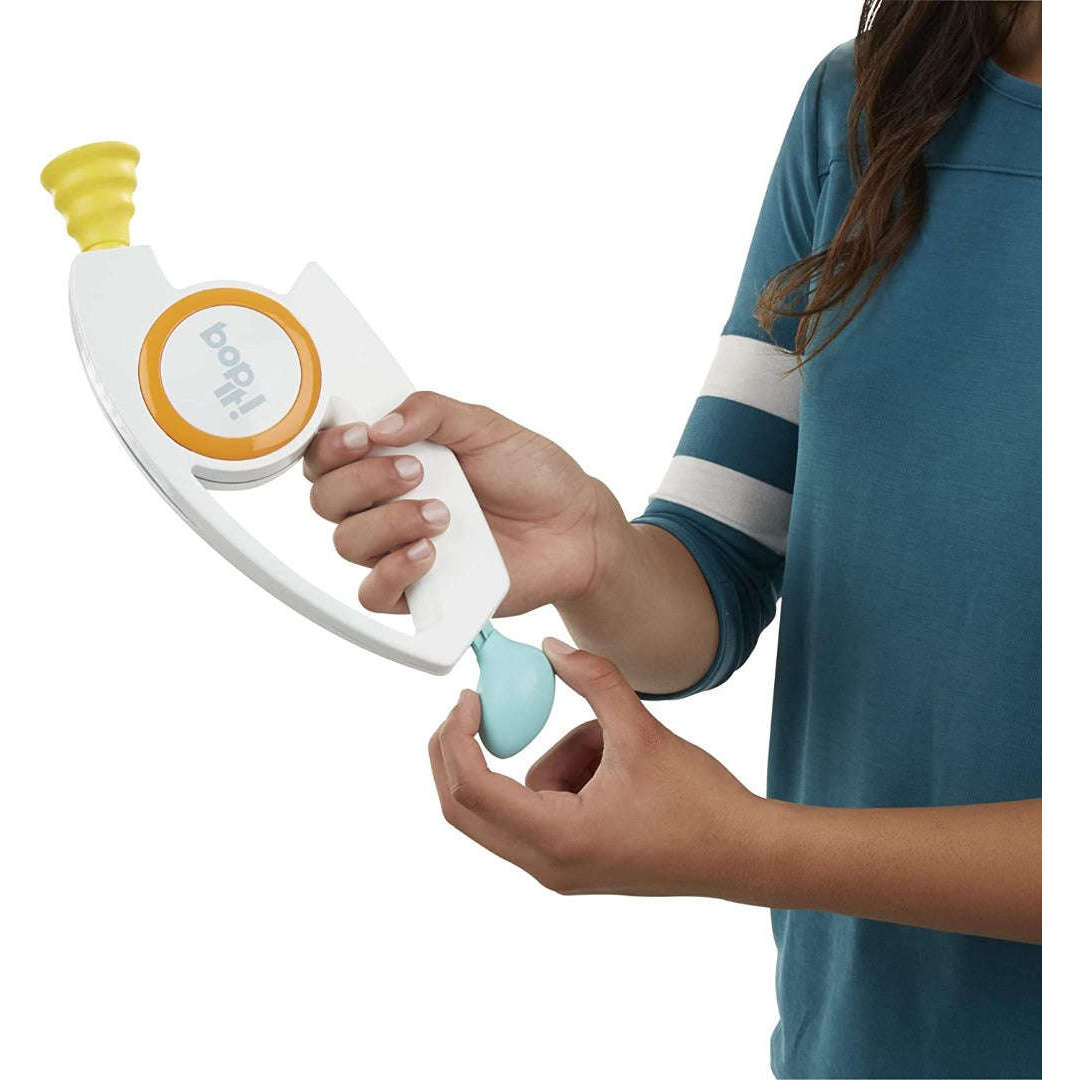 Toys N Tuck:Bop It! Classic Game,Hasbro