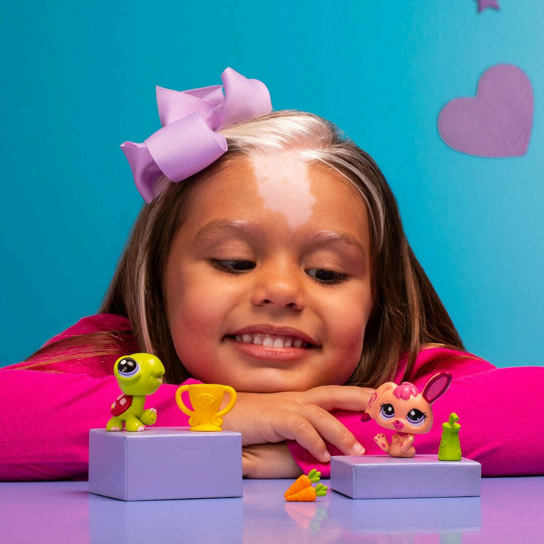 Toys N Tuck:Littlest Pet Shop Series 2 Relay Racers Pet Pair,Littlest Pet Shop