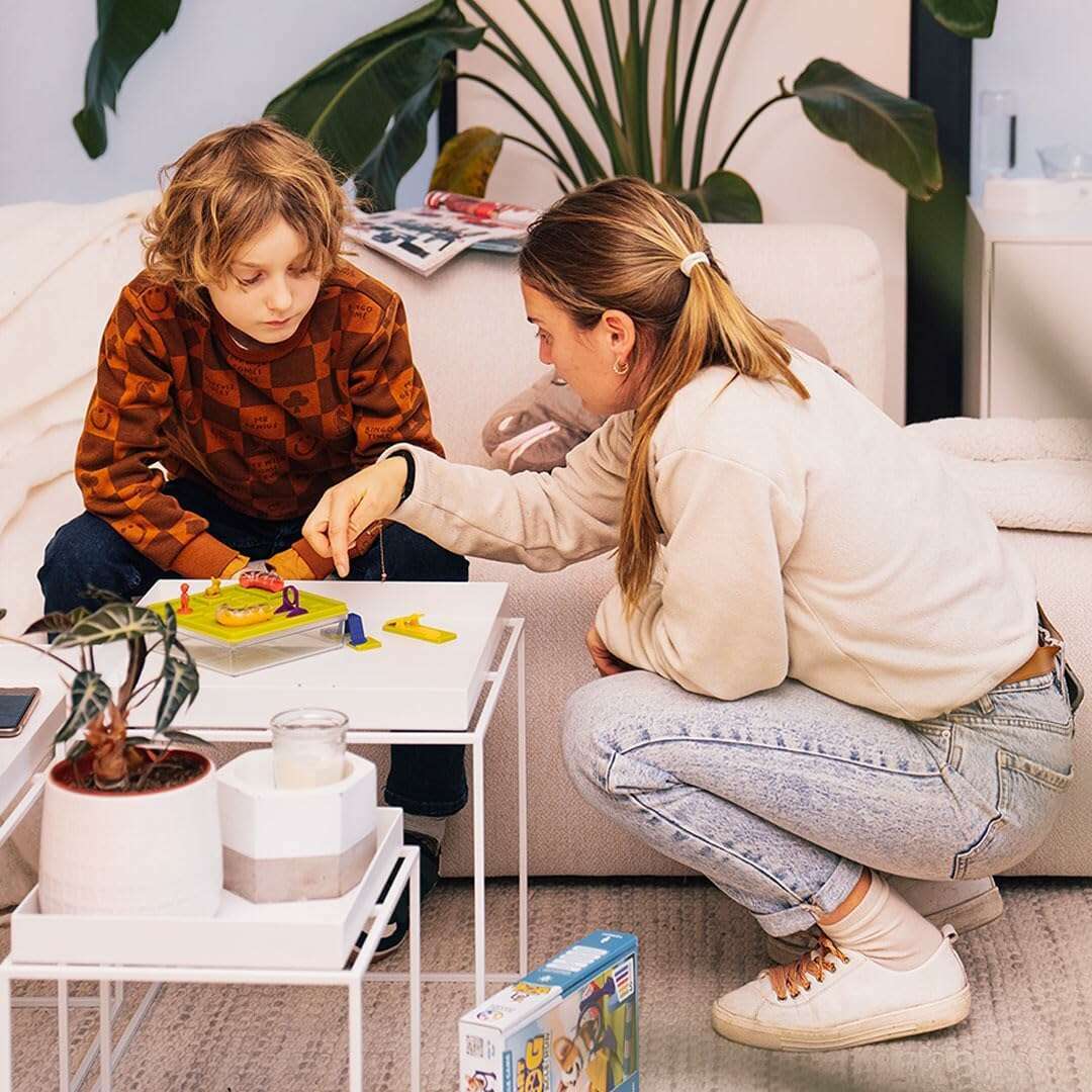 Toys N Tuck:Smart Games - Smart Dog Obstacle Run 1 Player Puzzle Game,Smart Games