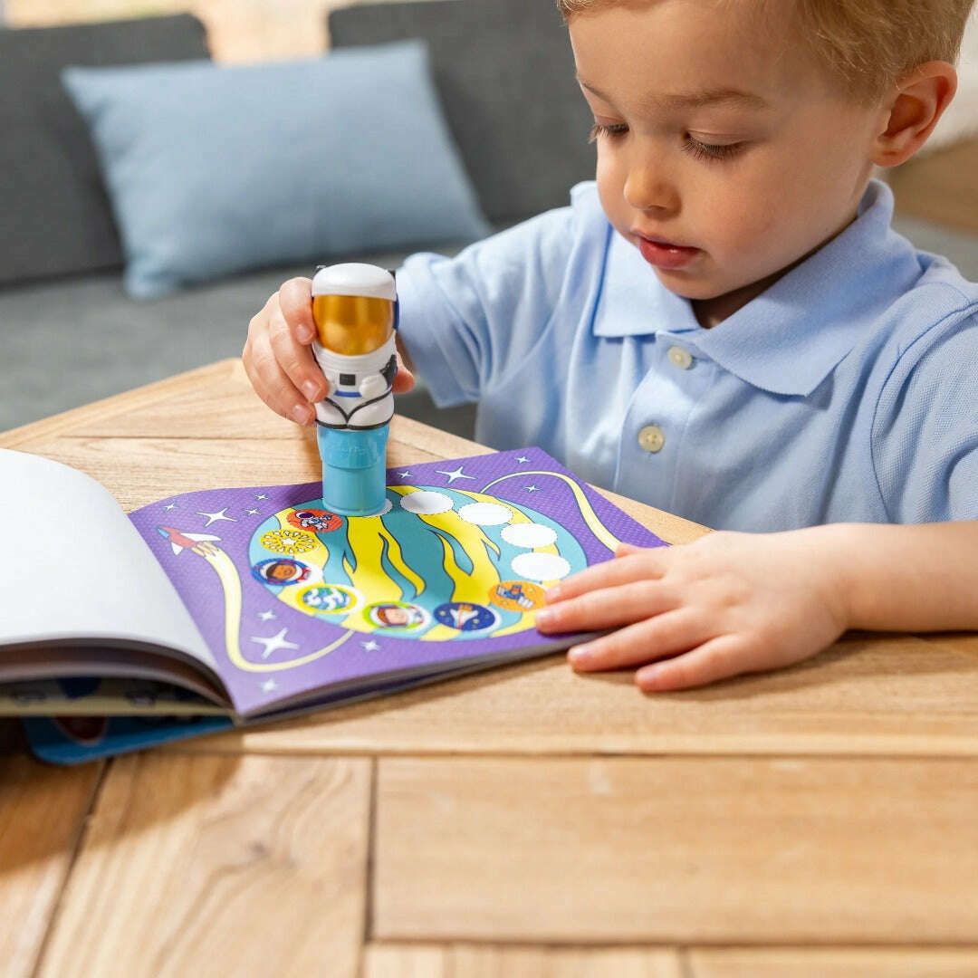 Toys N Tuck:Melissa & Doug Sticker WOW! - Astronaut,Melissa