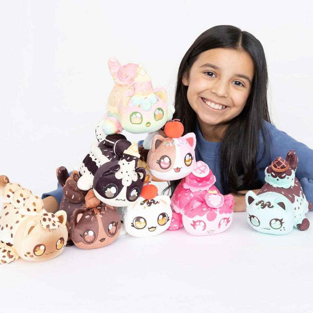 Toys N Tuck:Aphmau MeeMeows Mystery Plush	Ice Cream,Aphmau