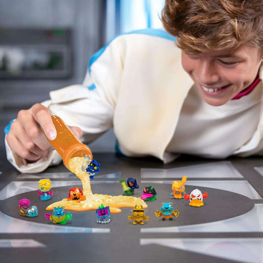 Toys N Tuck:MrBeast Lab Swarms Mega Lab Pack Atomic Series,MrBeast