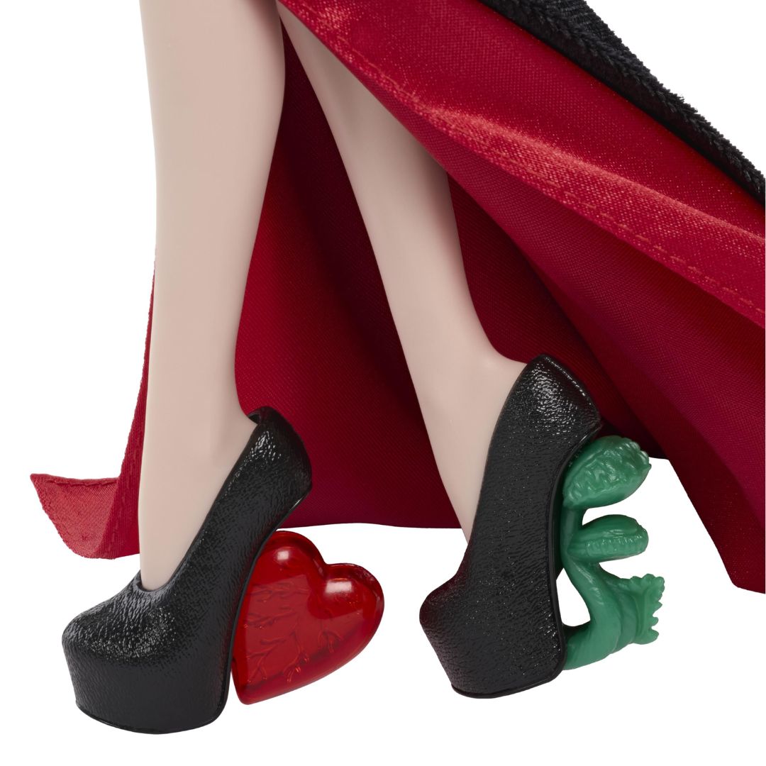 Monster High Wednesday Morticia Addams