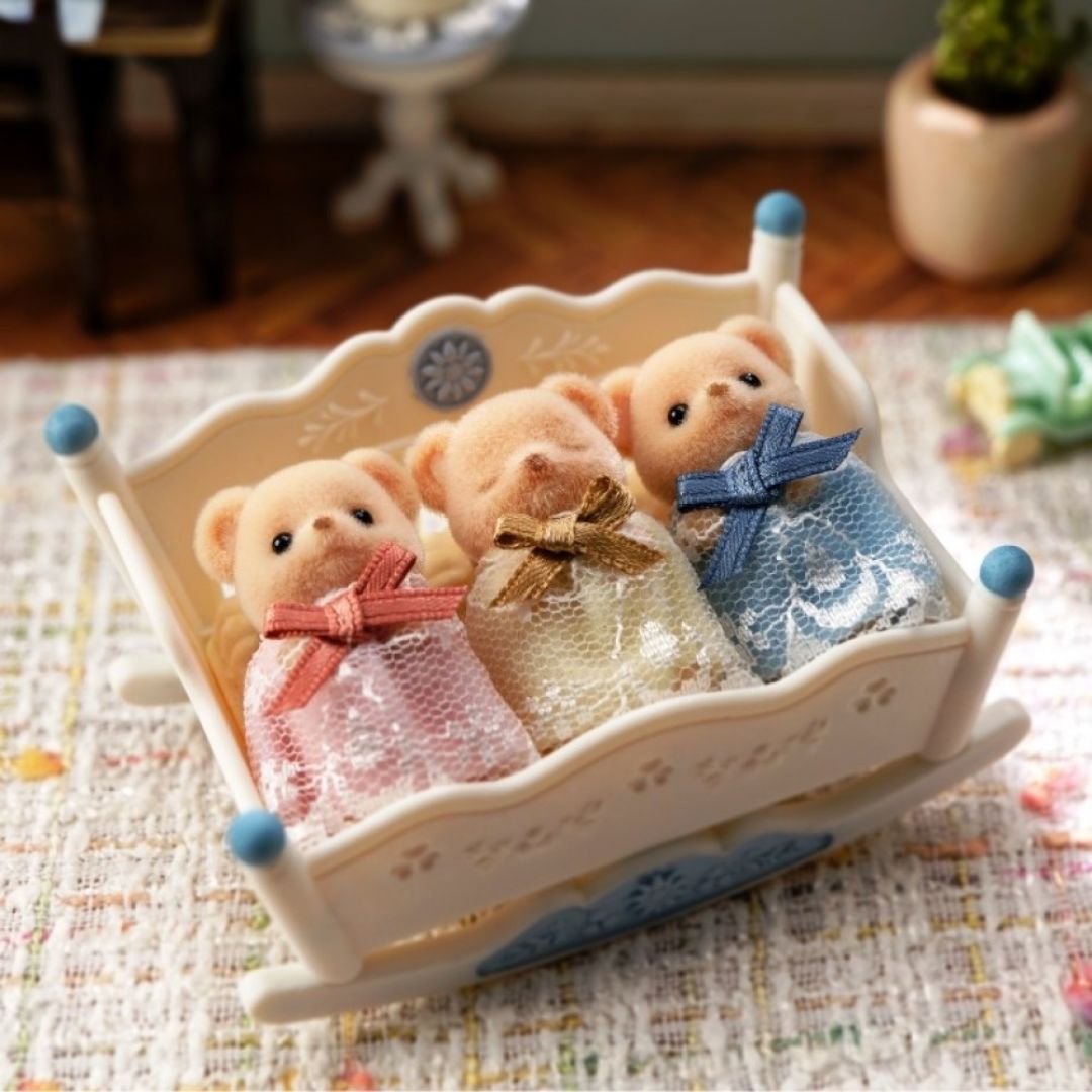 Sylvanian Families Biscuit Bear Sleepy Triplets