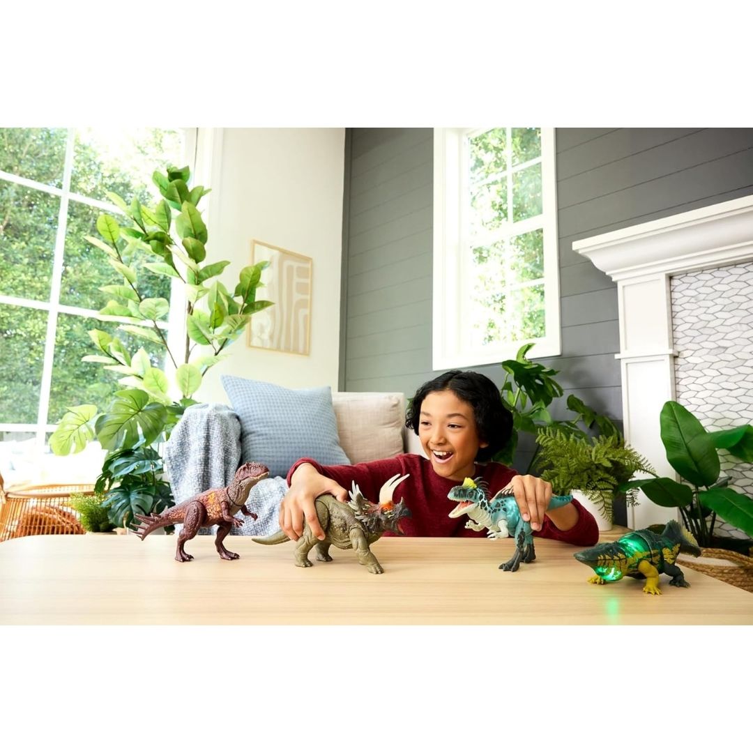 Jurassic World Survival Wild Roar Triceratops
