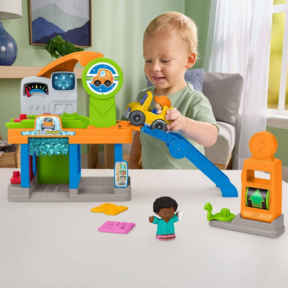Fisher Price Little People Fillin' Fun Service Station Playset