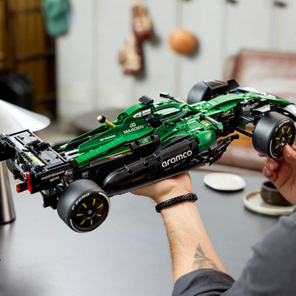 Lego 42240 Technic Aston Martin AMR25 F1 Car