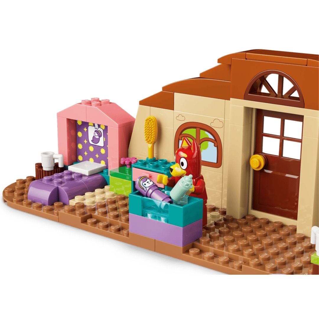 Lego 11221 Bluey School with Rusty and Bluey