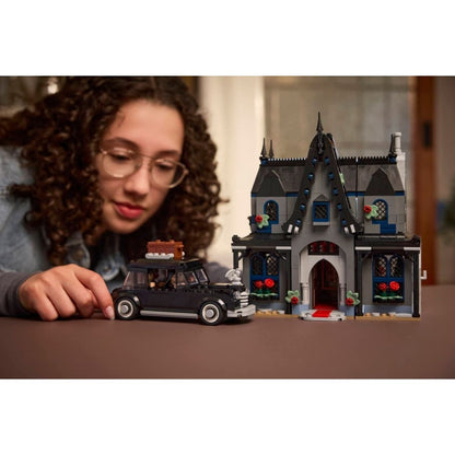 Lego 76788 Wednesday Nevermore Academy