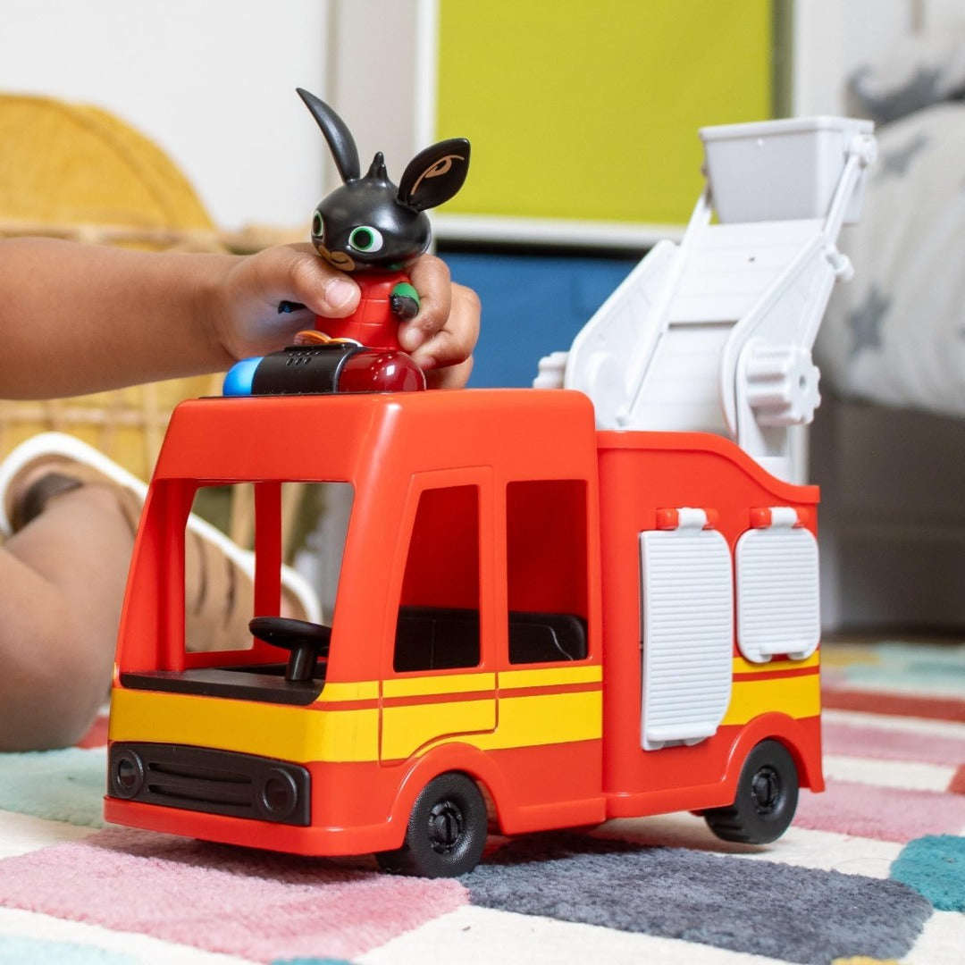 Toys N Tuck:Bing's Fire Engine With Lights & Sounds,Bing