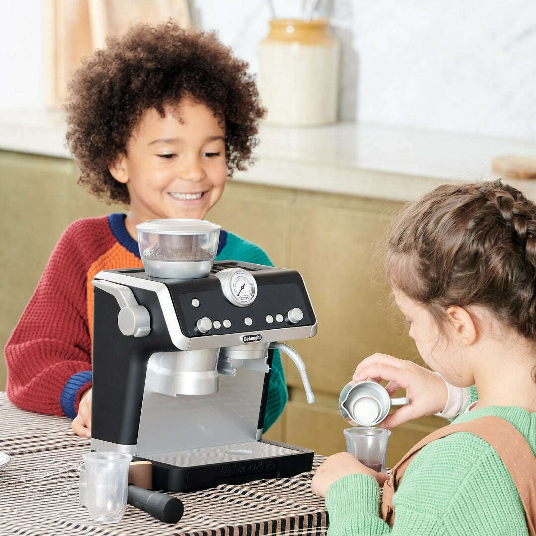 Toys N Tuck:Casdon DeLonghi Barista Coffee Machine,Casdon