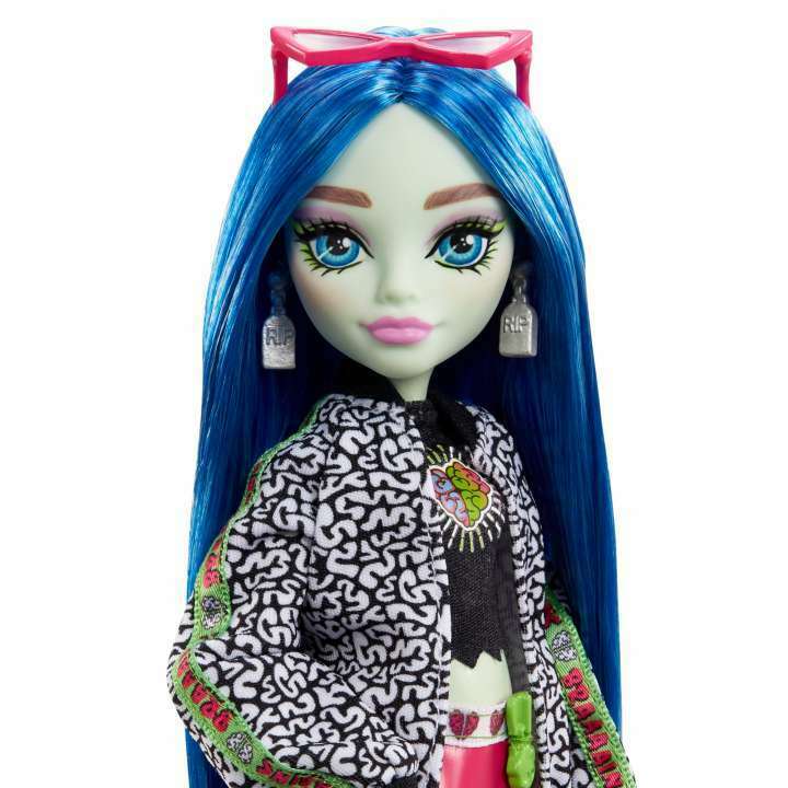 Toys N Tuck:Monster High Ghoulia Yelps with Sir Hoots-A-Lot,Monster High