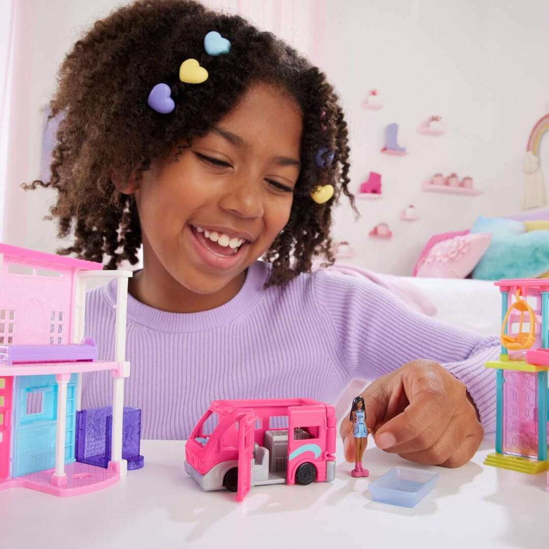 Toys N Tuck:Barbie Mini Barbieland Dreamcamper,Barbie