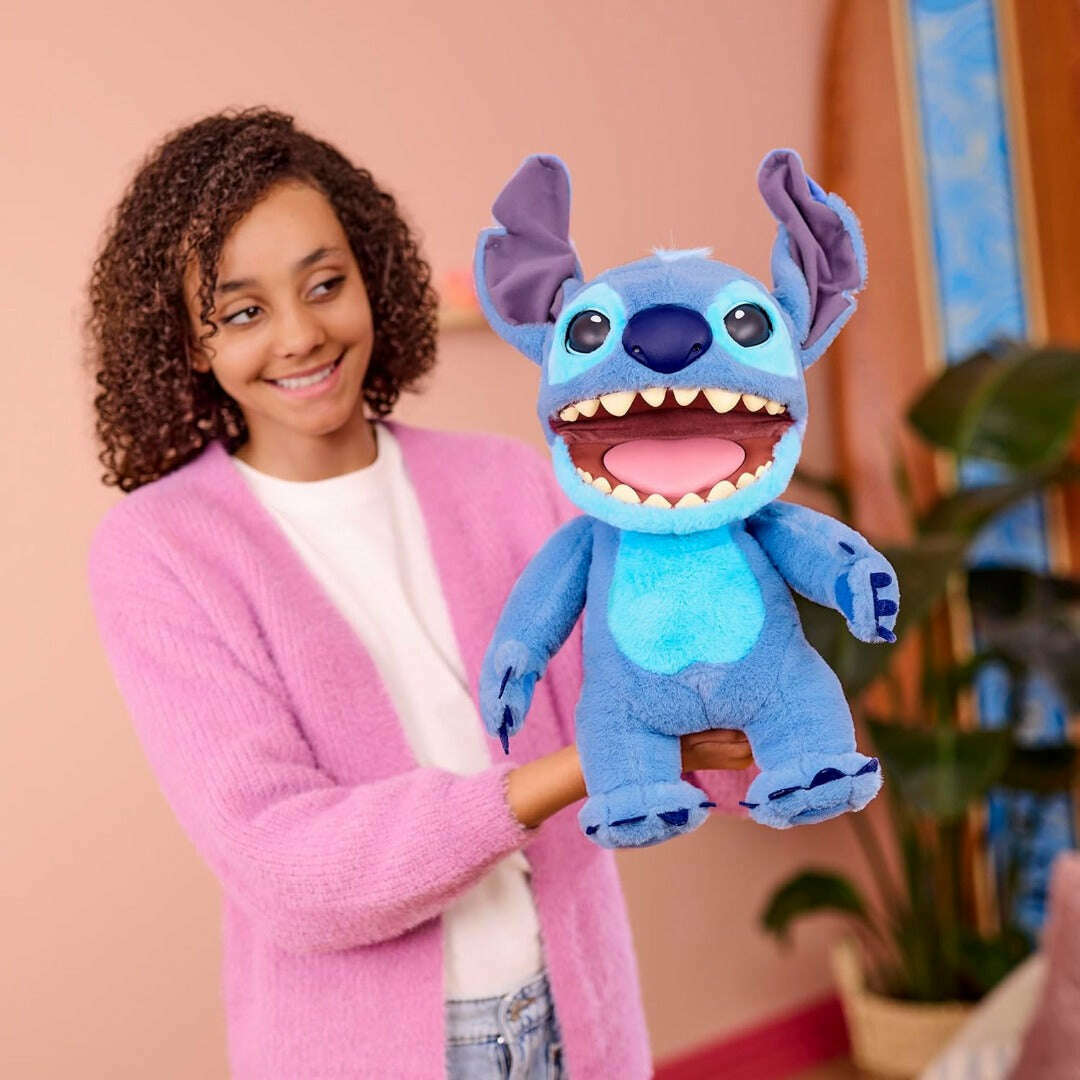 Toys N Tuck:Disney Stitch Real FX Disney Stitch Puppet,Disney