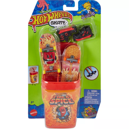 Toys N Tuck:Hot Wheels Skate Fire & Spice,Hot Wheels