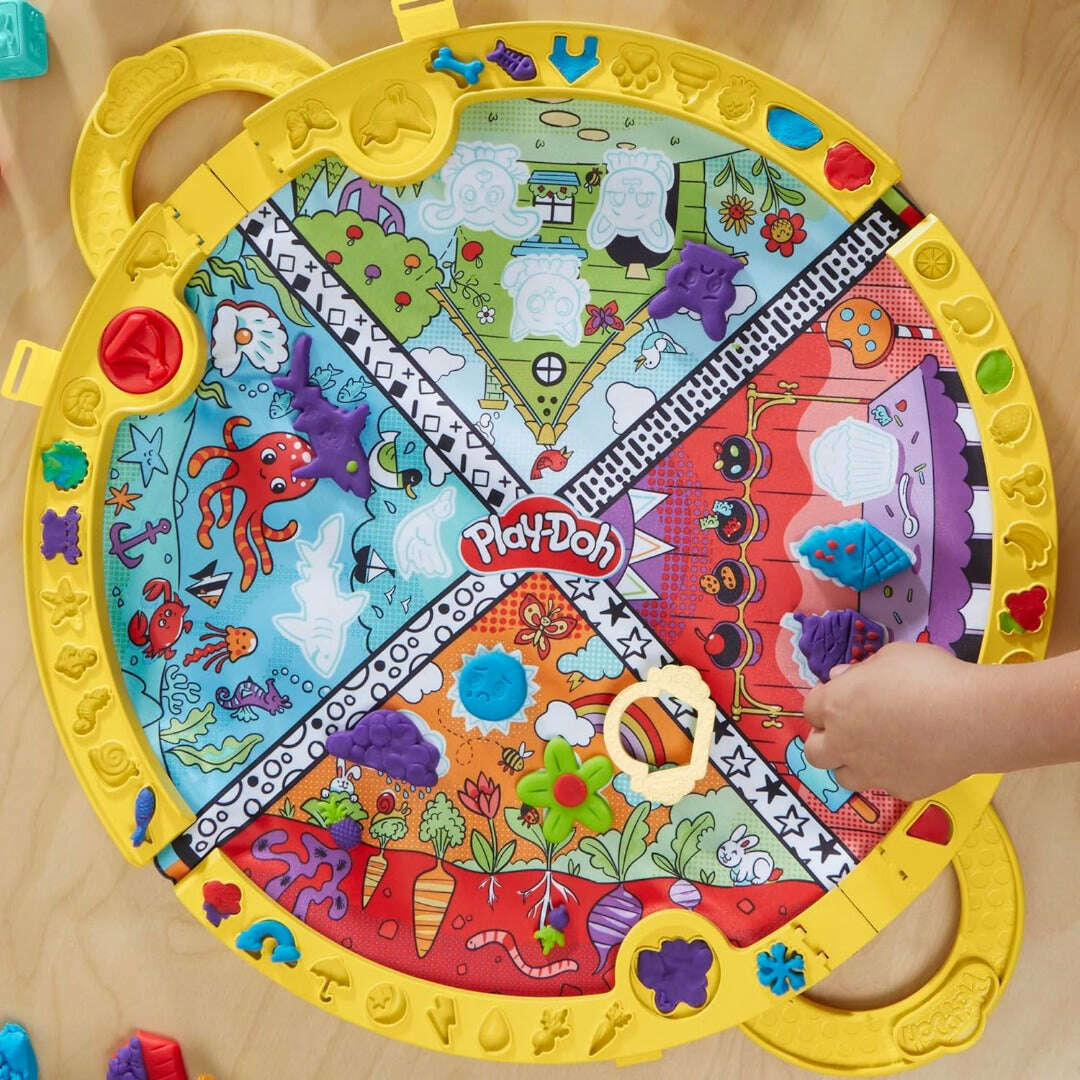 Toys N Tuck:Play-Doh Fold N' Go Playmat,Play-Doh