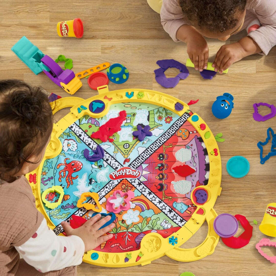 Toys N Tuck:Play-Doh Fold N' Go Playmat,Play-Doh