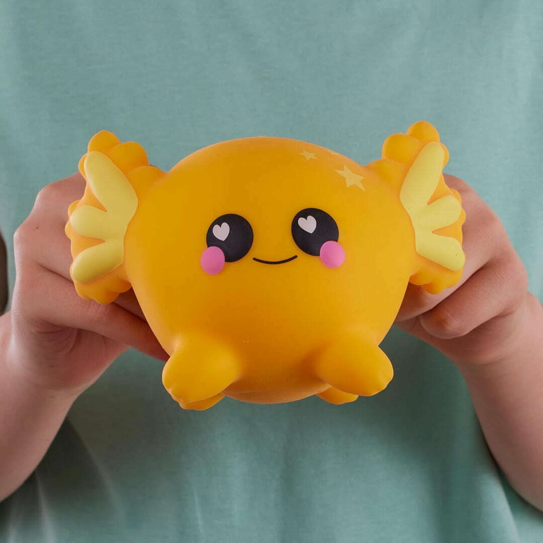 Toys N Tuck:Smooshzees Luvzees Yellow Axolotl Sonny,Smooshzees