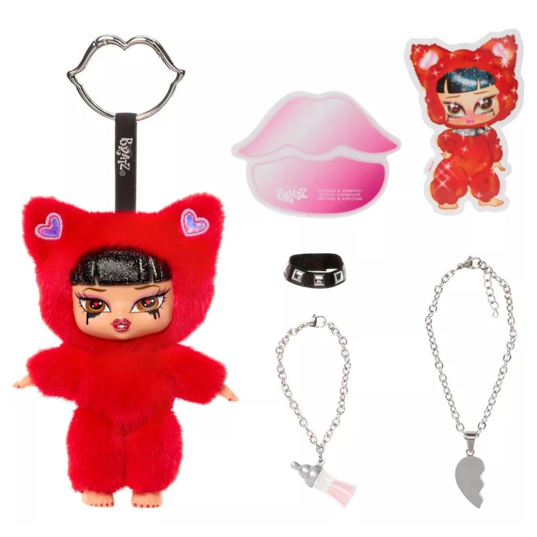 Bratz Bratziez Sweetheartz Plush with Charms Blind Box