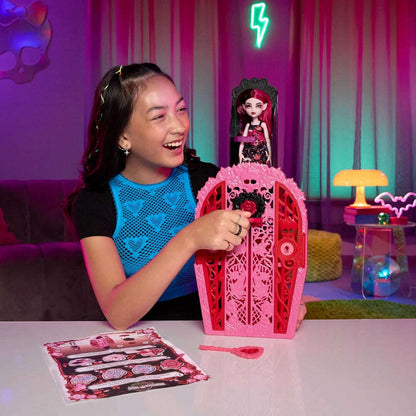 Toys N Tuck:Monster High Skulltimate Secrets Garden Mysteries Draculaura,Monster High