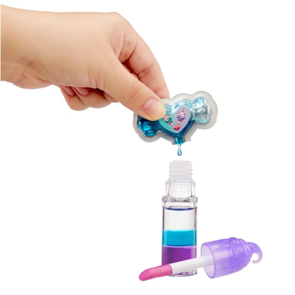 Yummiland Lipgloss Doll Colour Change - Carly Cakepop