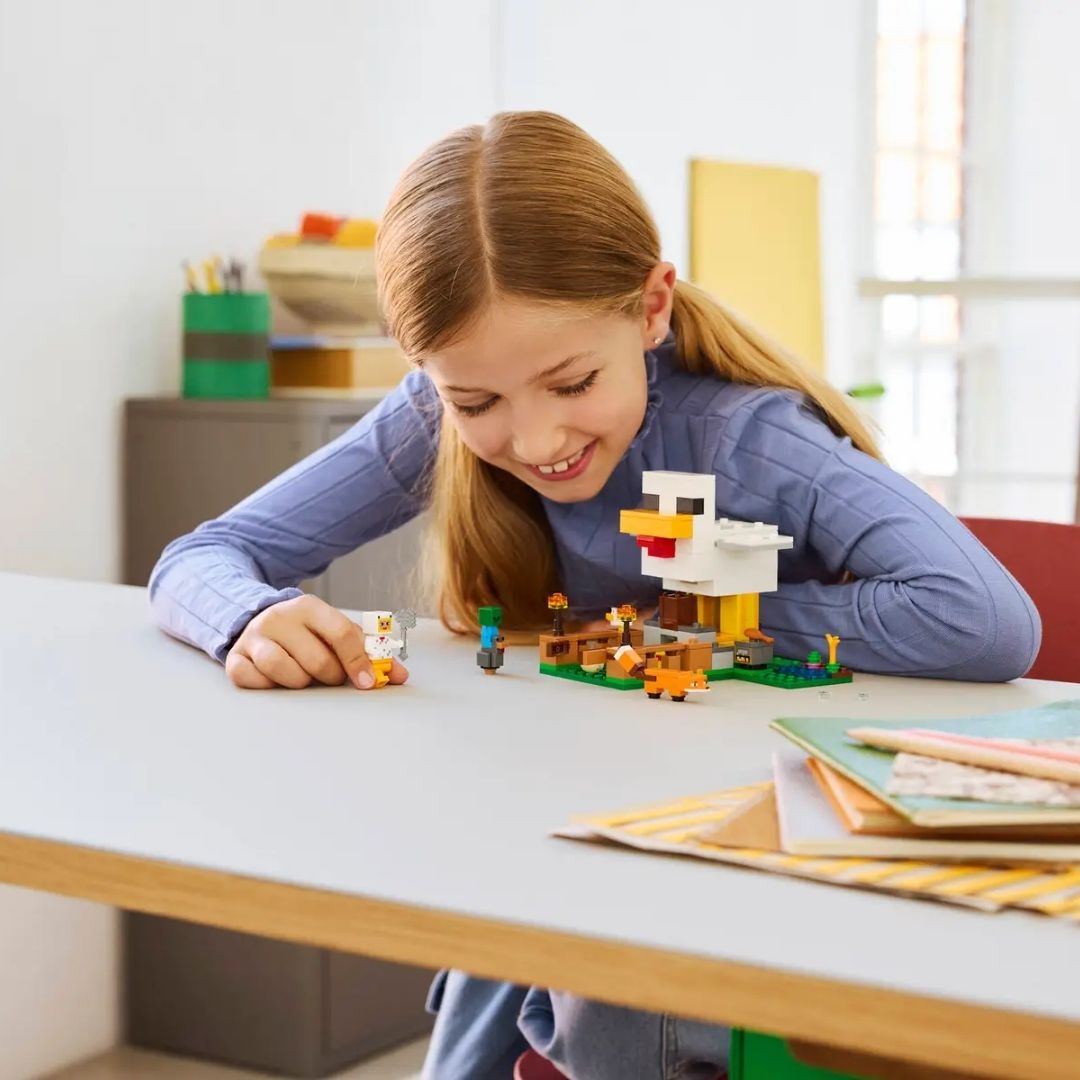 Lego 21585 Minecraft Chicken Farm