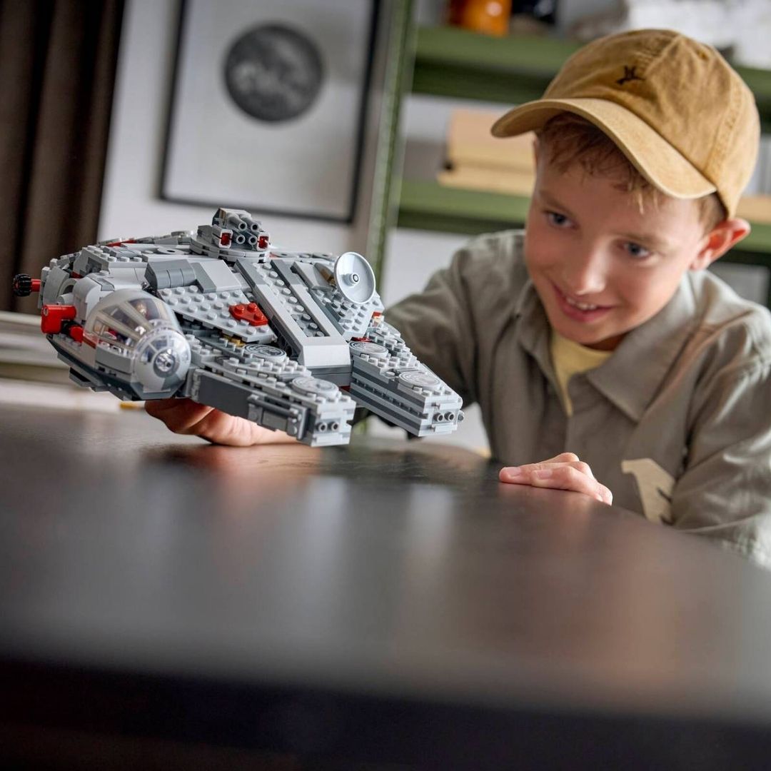 Lego 75426 Star Wars SMART Play Millennium Falcon