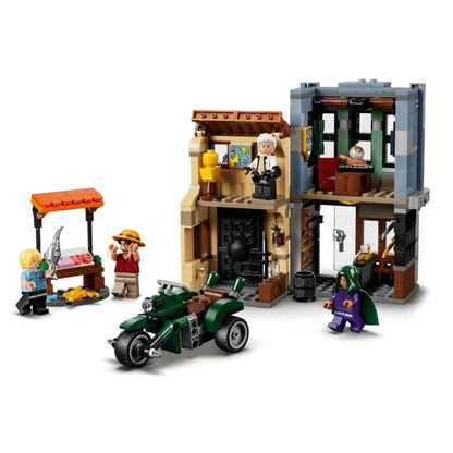 Lego 75642 One Piece Showdown with Captain Smoker
