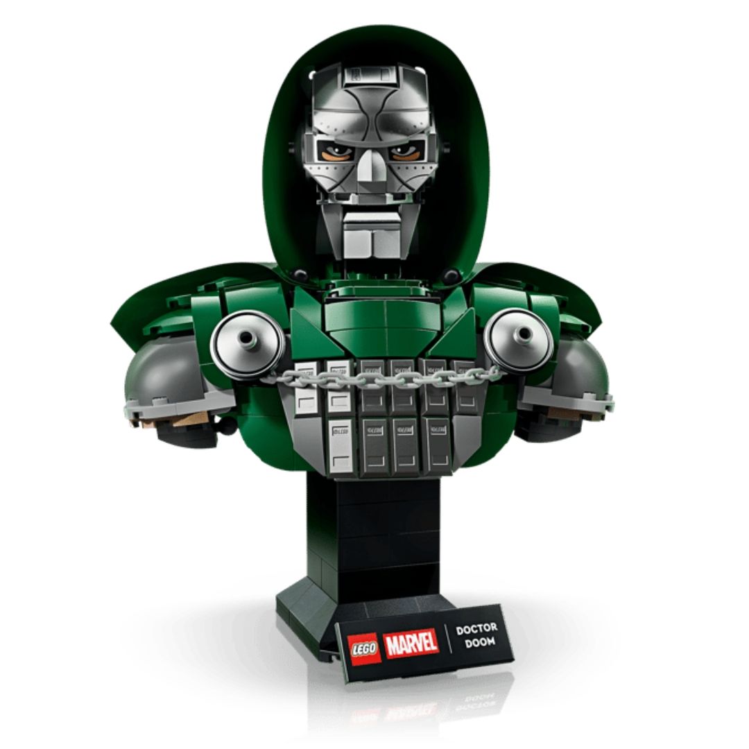 Lego 76345 Marvel Doctor Doom Bust