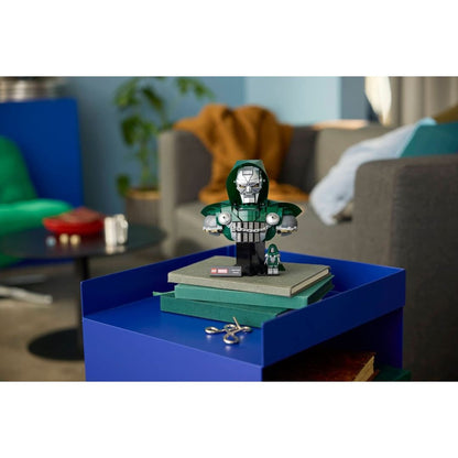 Lego 76345 Marvel Doctor Doom Bust