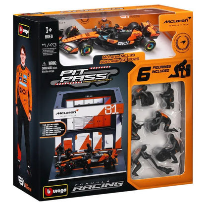 Bburago 1:43 McLaren MCL39 Oscar Piastri Pit Pass Diorama Playset