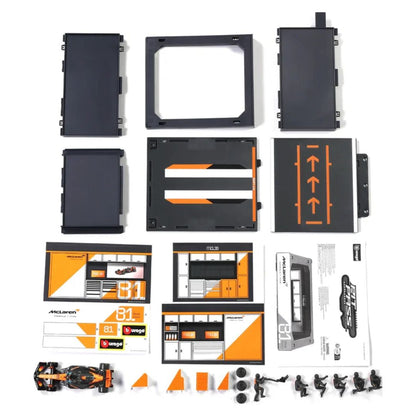 Bburago 1:43 McLaren MCL39 Oscar Piastri Pit Pass Diorama Playset