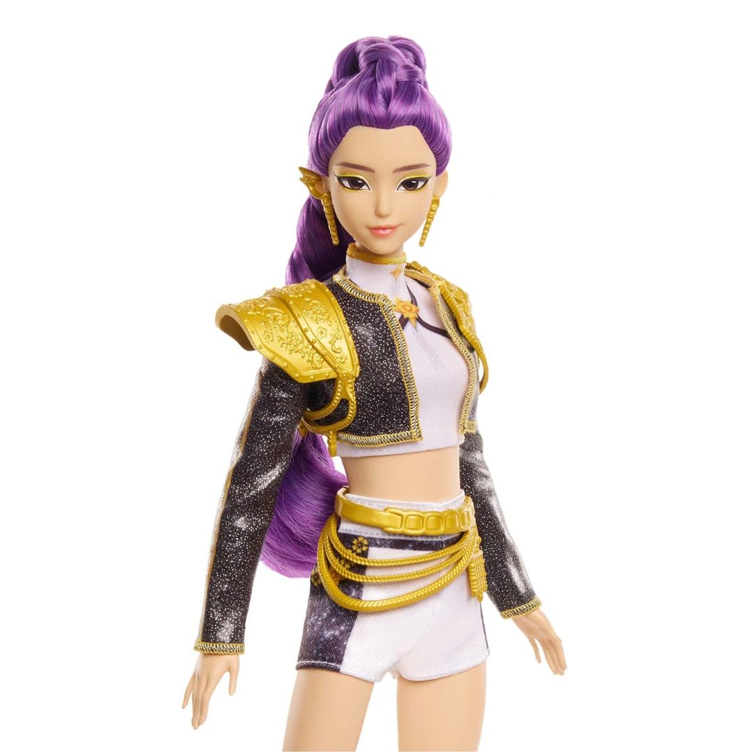KPop Demon Hunters Huntr/X Singing Rumi "Golden" Doll