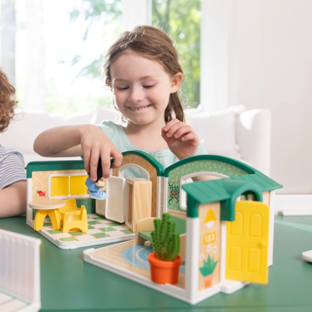 Melissa & Doug Cheerylane House Play Set