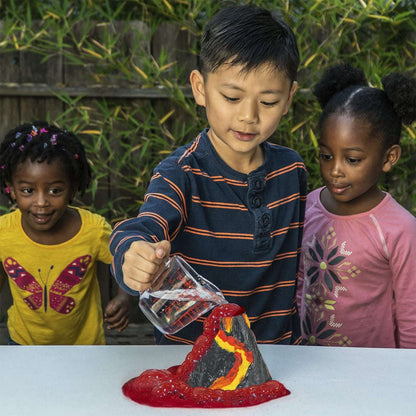 Toys N Tuck:National Geographic - Build Your Own Volcano,National Geographic